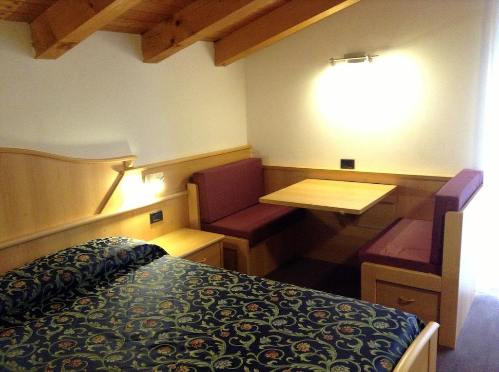 Hotel Ai Pini Віго-ді-Фасса Екстер'єр фото