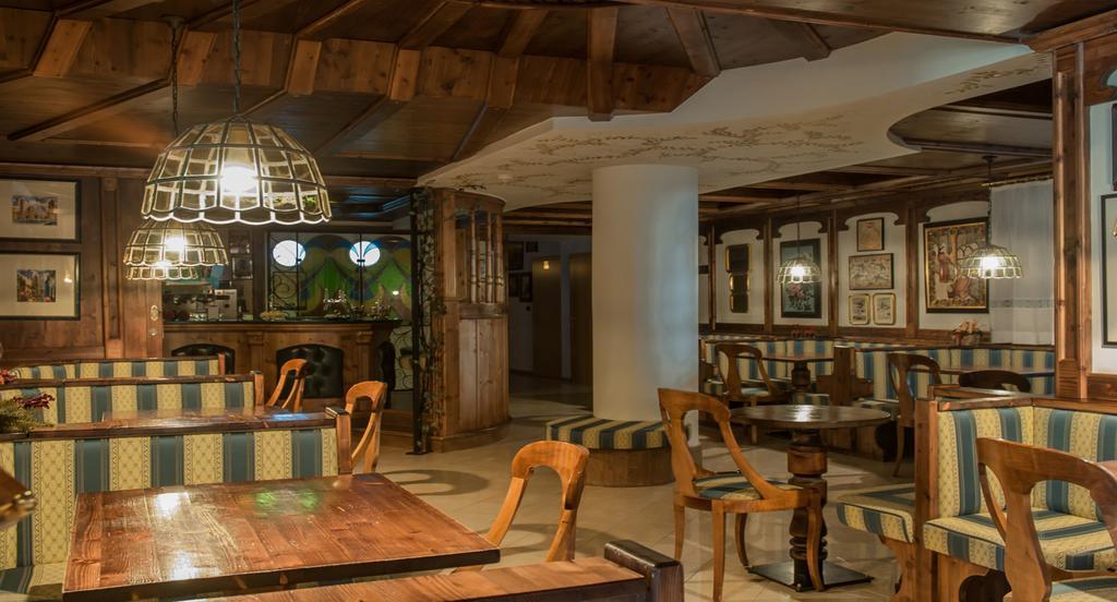 Hotel Ai Pini Віго-ді-Фасса Екстер'єр фото