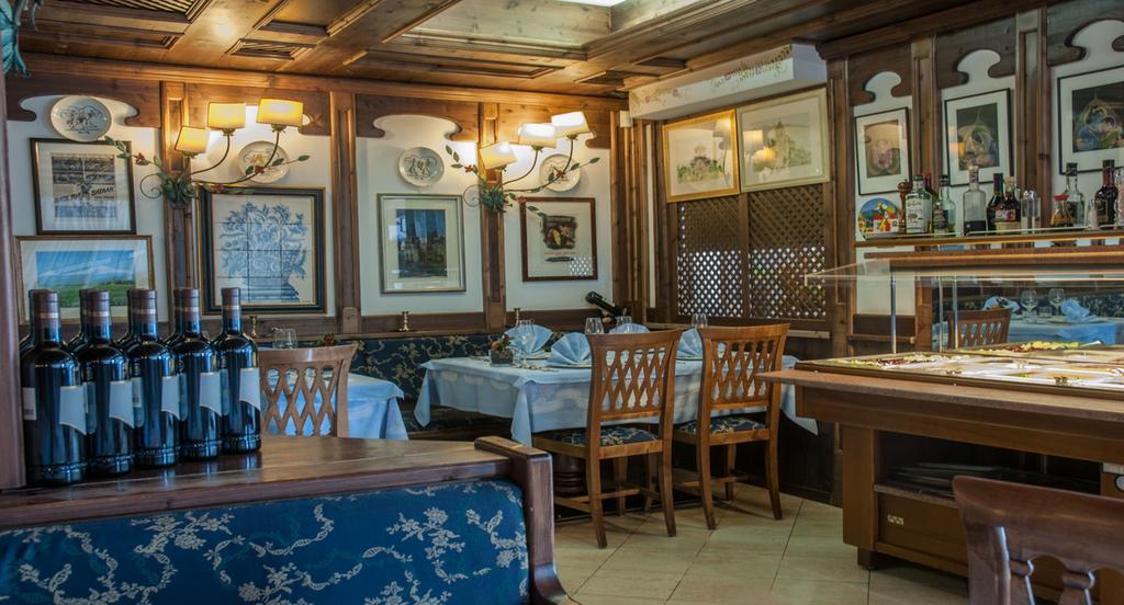 Hotel Ai Pini Віго-ді-Фасса Екстер'єр фото